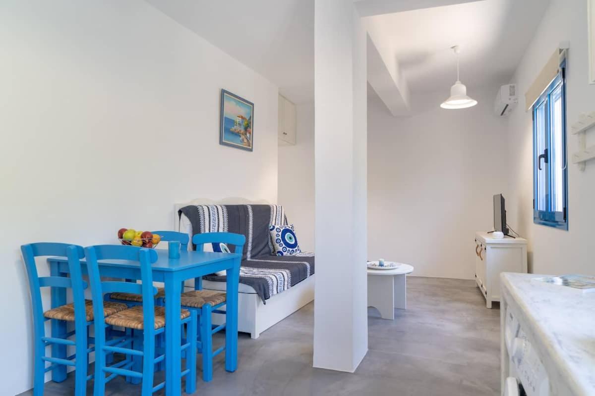 Blue Moon Apartments Makrýgialos Eksteriør bilde