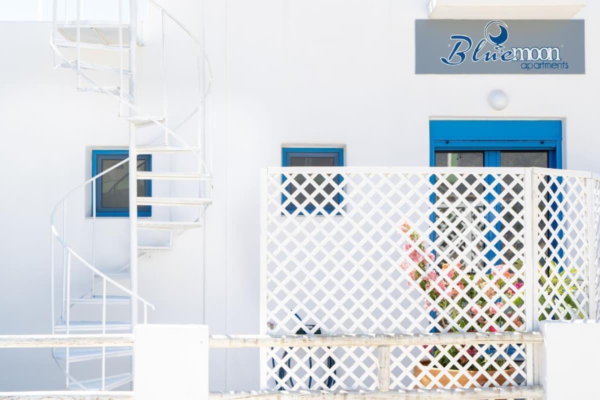 Blue Moon Apartments Makrýgialos Eksteriør bilde